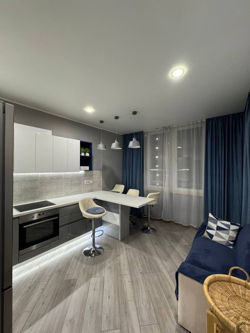 продажа однокомнатной квартиры номер A-174510 в Приморском районе, фото номер 14